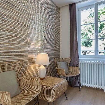L'Escale De Broglie Hotell Exteriör bild